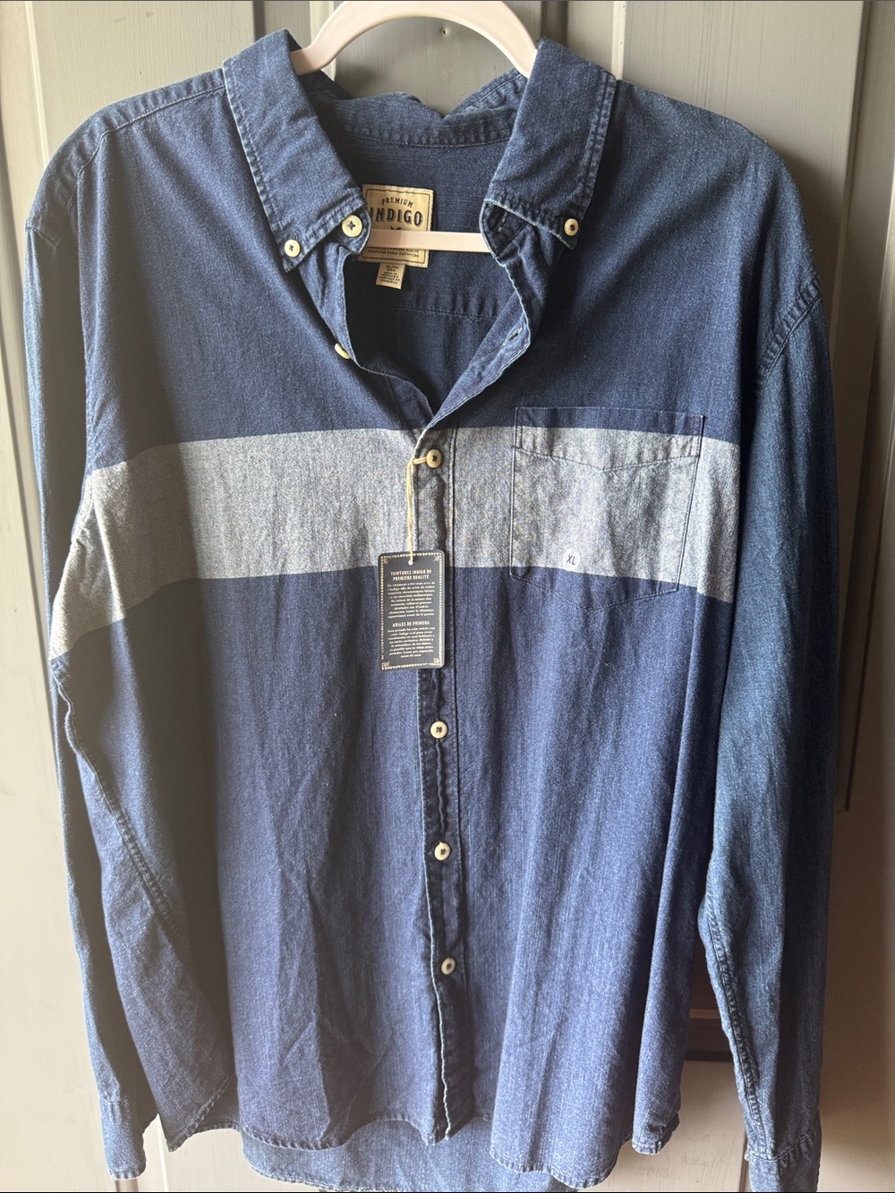 American Eagle Premium Indigo Classic Fit Button Down Long Sleeve XL